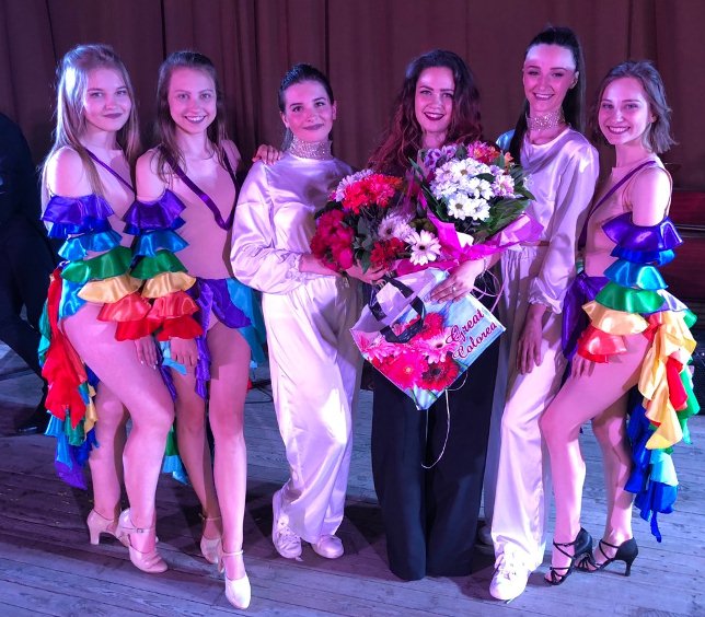 Шоу-дует Morenas та шоу-балет Flawless